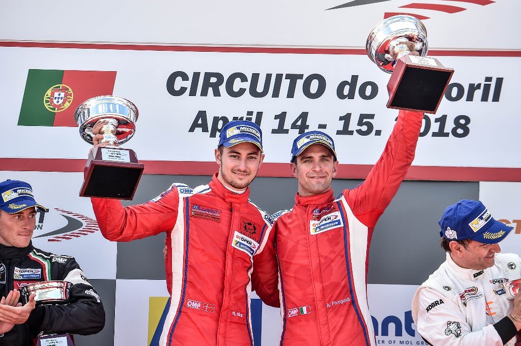 En perfekt weekend på den Portugisiske racerbane Estoril endte med dobbelt sejr til Mikkel Mac og Alessandro Pier Guidi
(Foto: FotoSpeedy / GT Open )